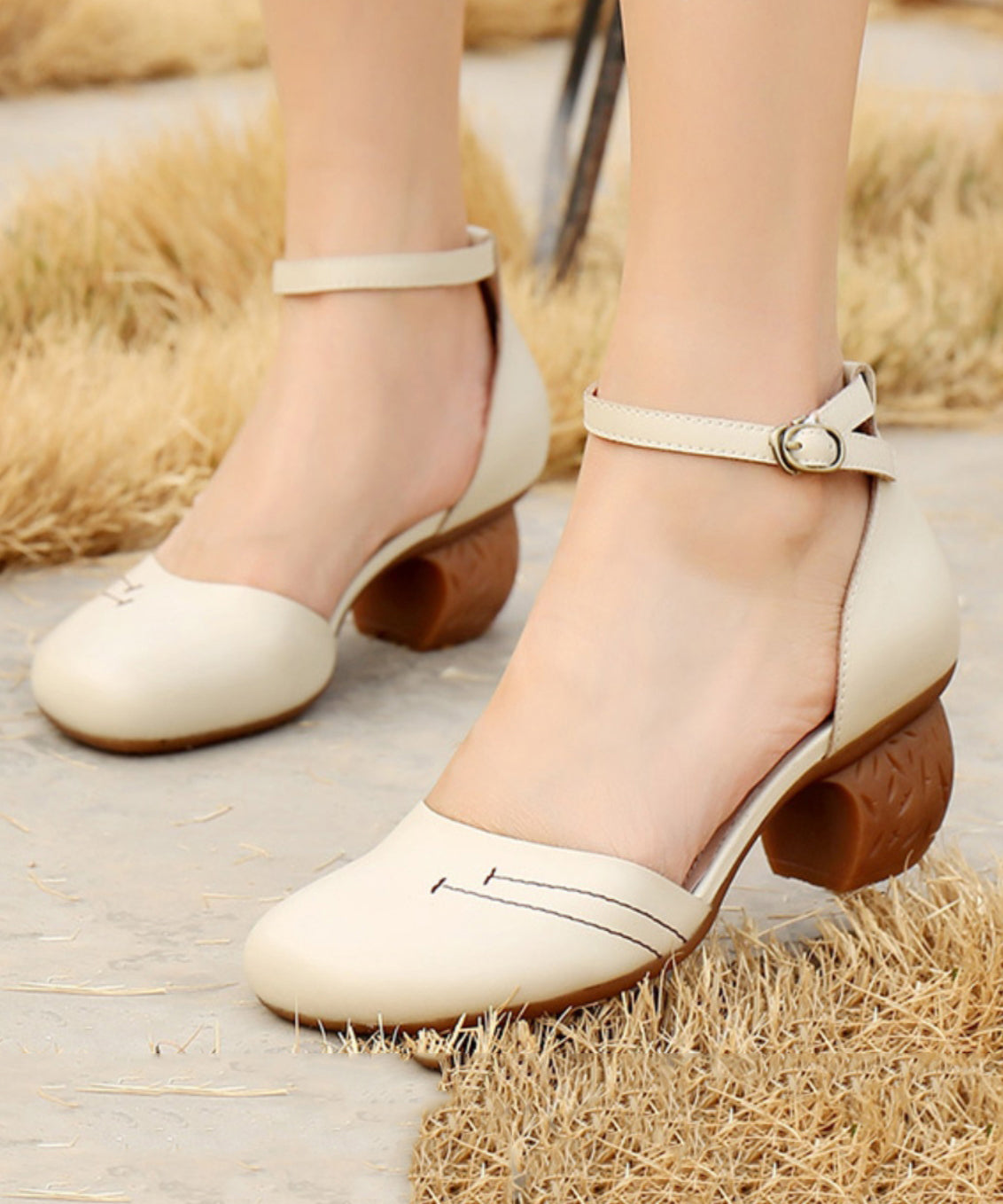 Beautifully Finished Heels in a Timeless Design