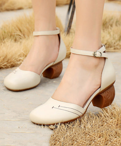 Beautifully Finished Heels in a Timeless Design