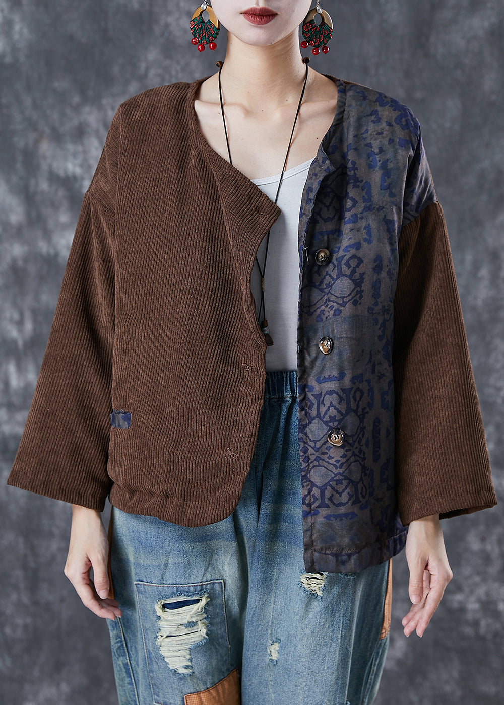 Well Tailored Jacket with a Graceful Silhouette