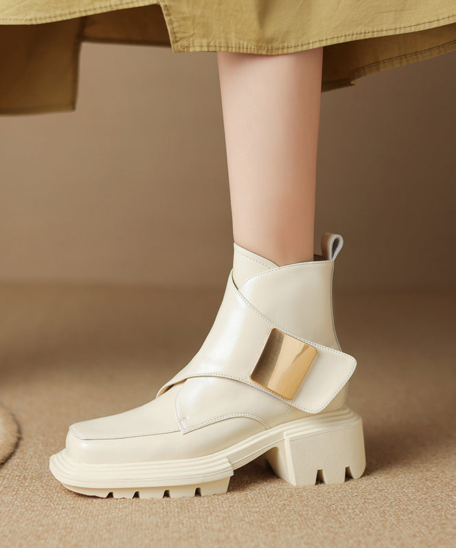 Beautifully Finished Boots in a Timeless Design