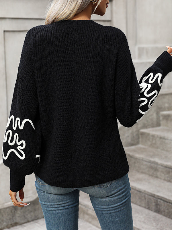 Well Tailored Sweater with a Graceful Silhouette