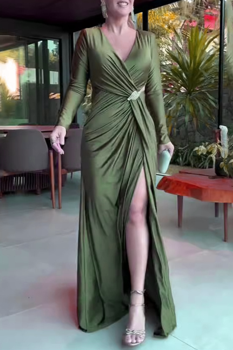 Polished Dress with an Effortless Classic Look
