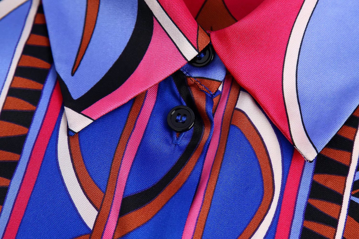 Gracefully Styled Garment for Any Occasion