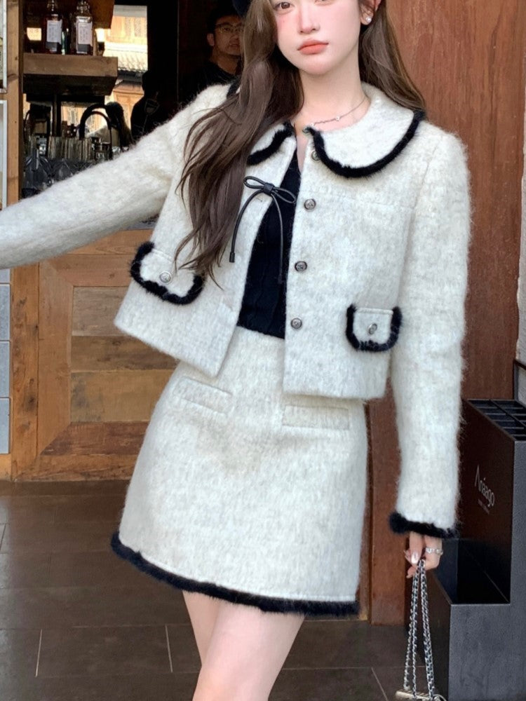 Vintage Inspired Jacket with a Contemporary Edge