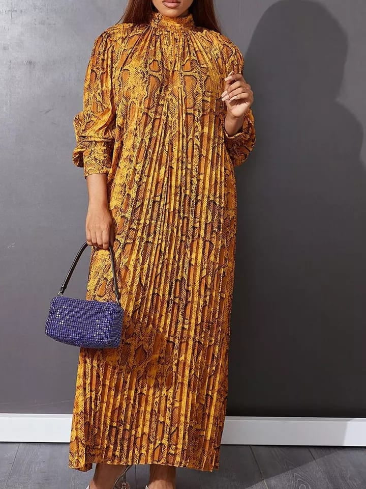 Gracefully Styled Dress for Any Occasion