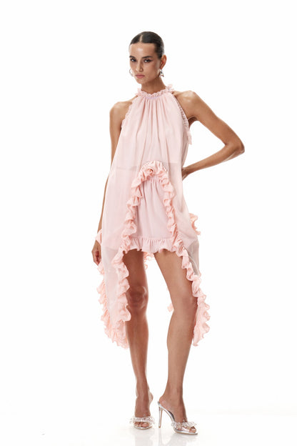 Well Tailored Garment with a Graceful Silhouette