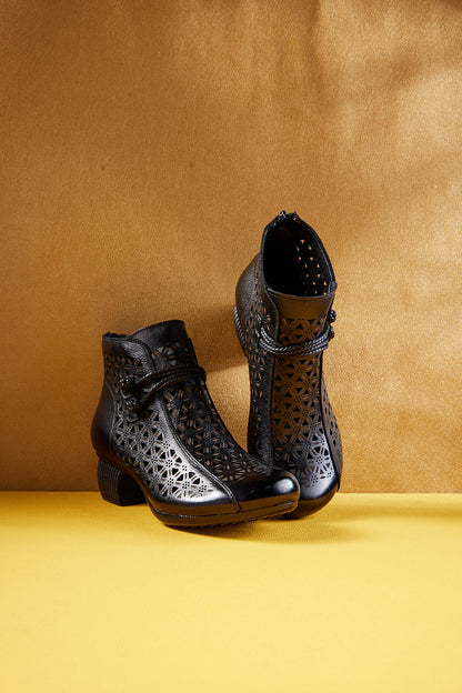 Classic Vintage Boots with a Flattering Fit