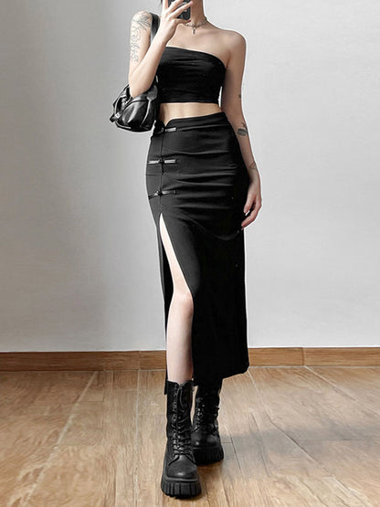 Sophisticated Garment with a Clean Classic Look