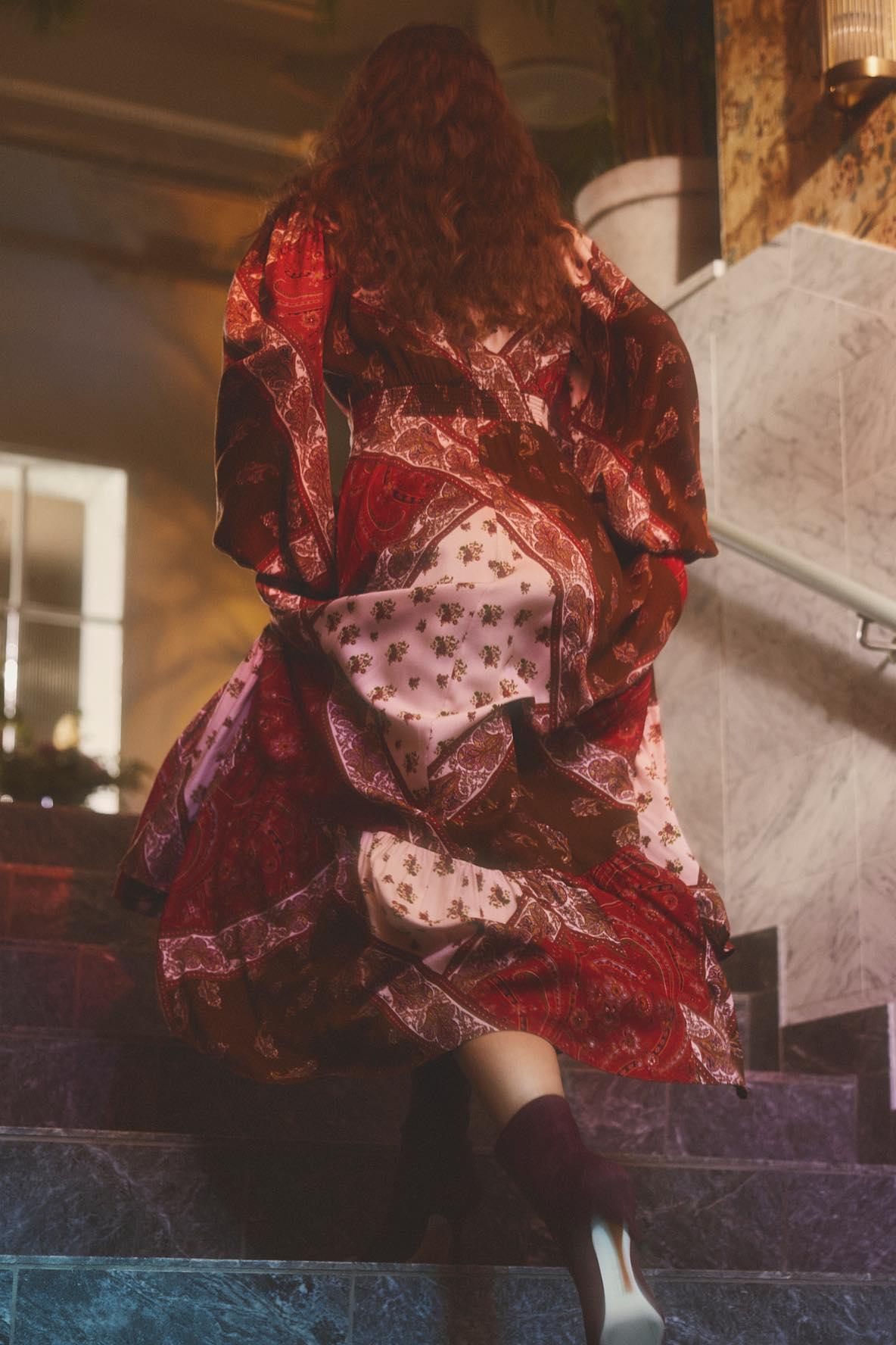 Gracefully Styled Dress for Any Occasion