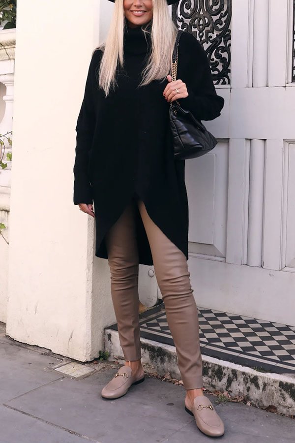 Well Tailored Sweater with a Graceful Silhouette