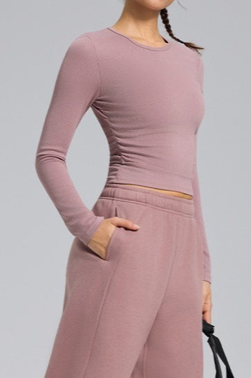 Well Tailored Top with a Graceful Silhouette