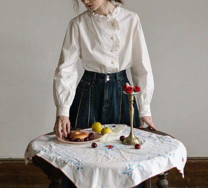 Effortlessly Elegant Shirt with a Timeless Design