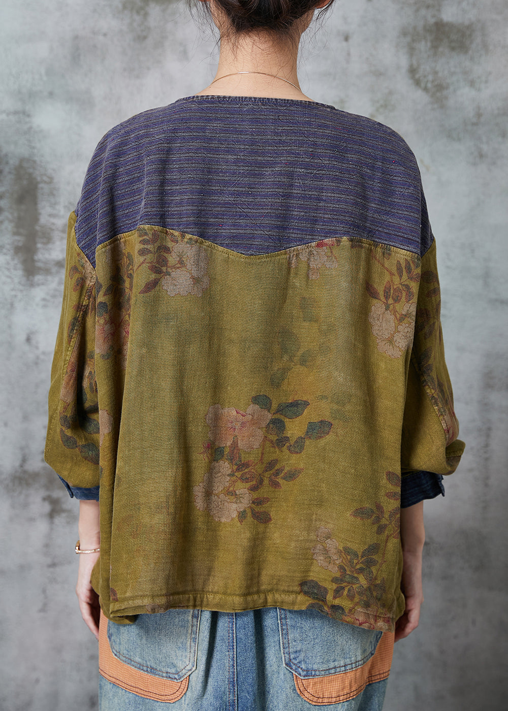 Well Tailored Top with a Graceful Silhouette