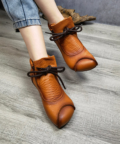 Well Tailored Boots with a Graceful Silhouette