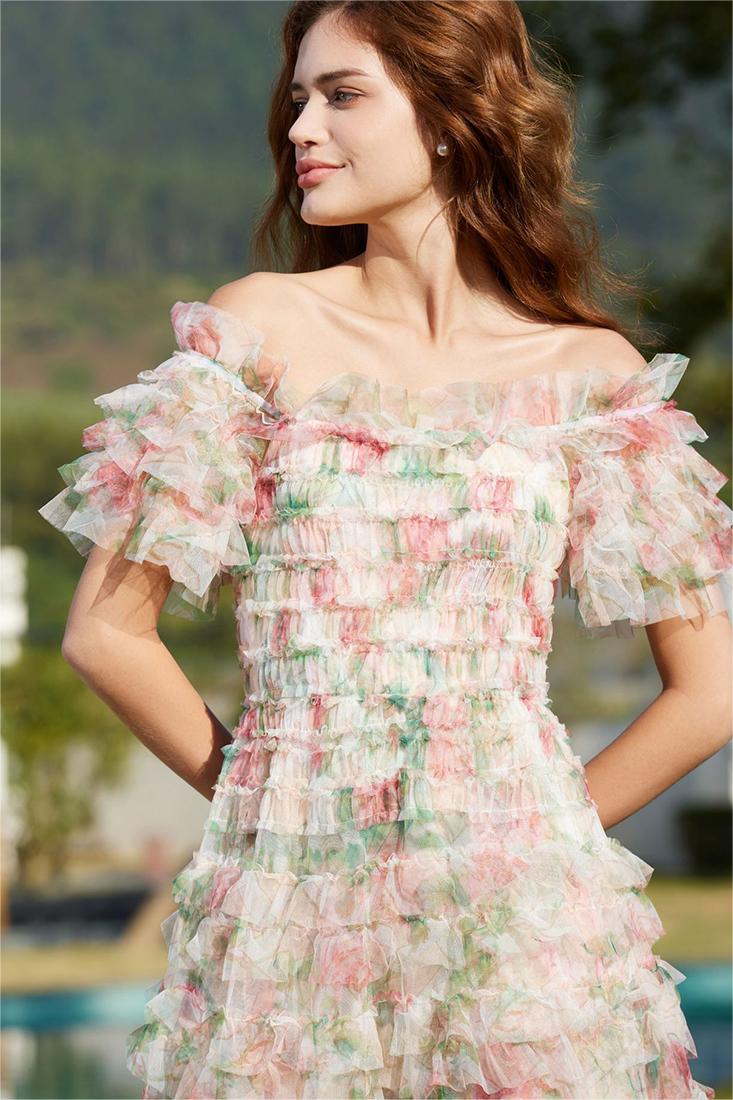 Classic Vintage & Enduringly Stylish Dress