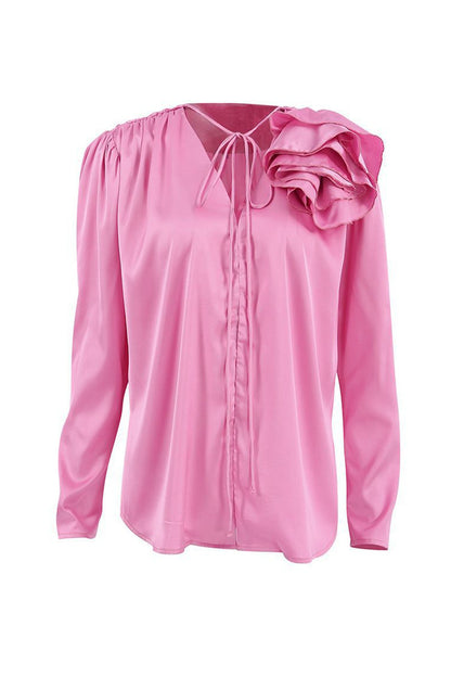Sophisticated Blouse with a Clean Classic Look