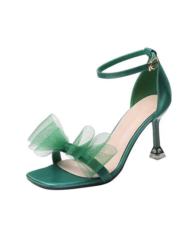 Well Tailored Heels with a Graceful Silhouette