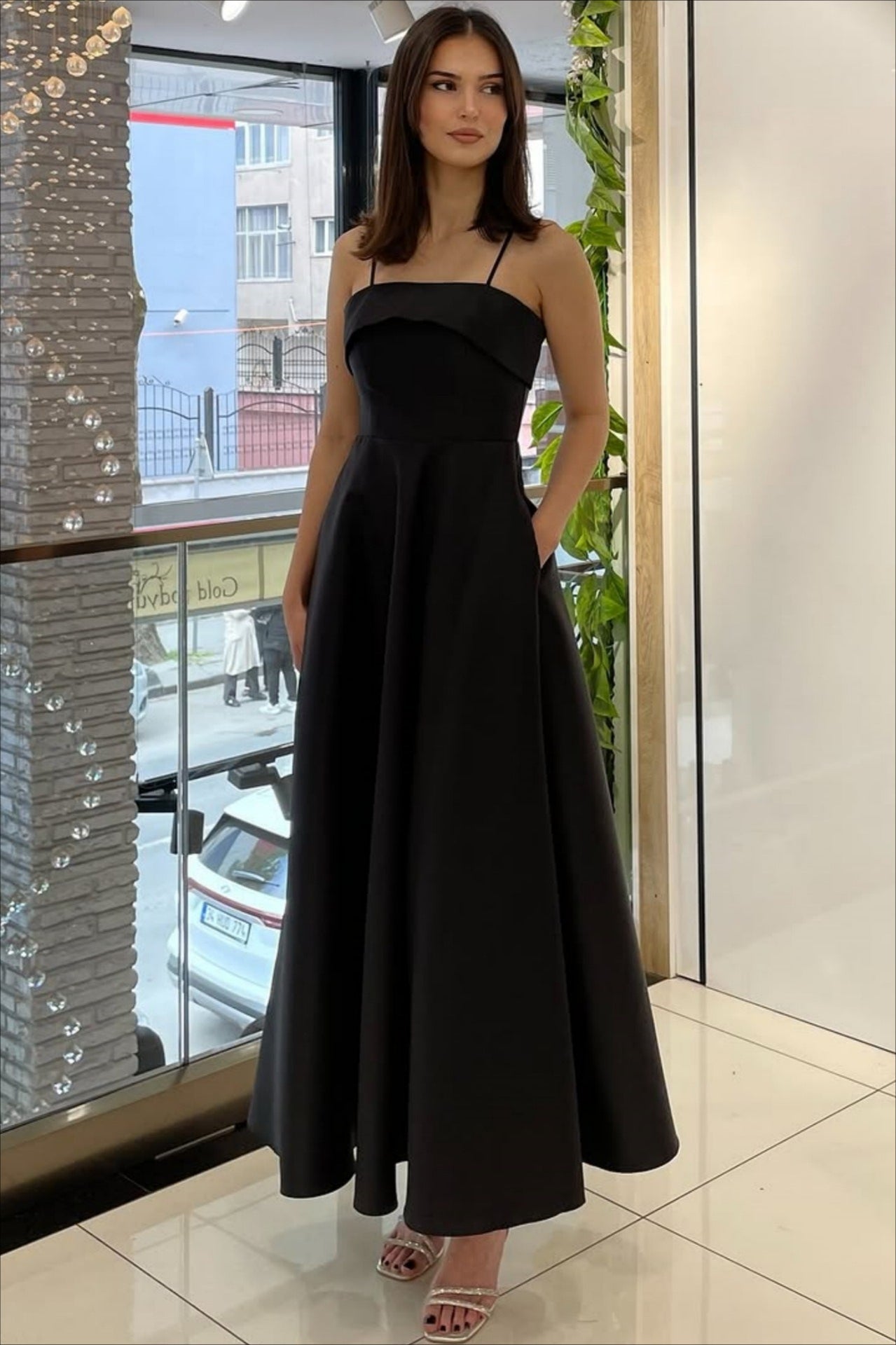 Classic Vintage & Enduringly Stylish Dress