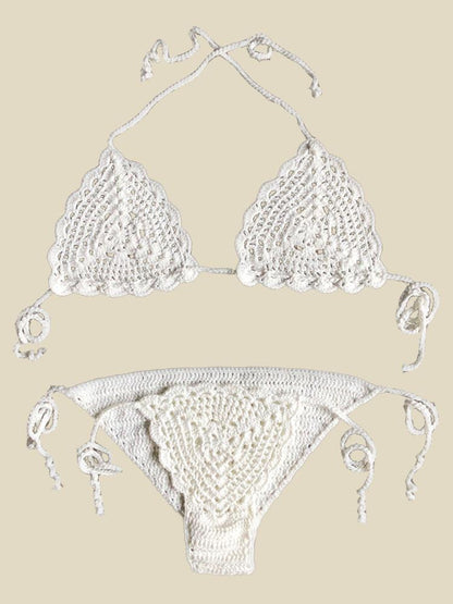 Effortlessly Elegant Bikini with a Timeless Design