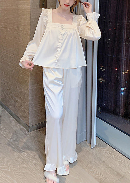 Effortlessly Elegant Garment with a Timeless Design