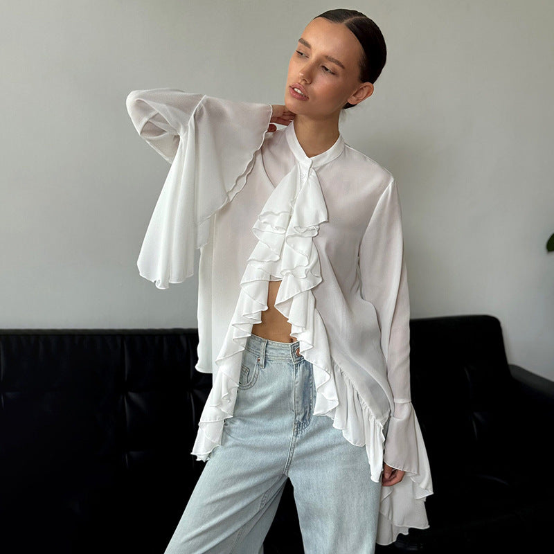 Effortlessly Elegant Blouse with a Timeless Design