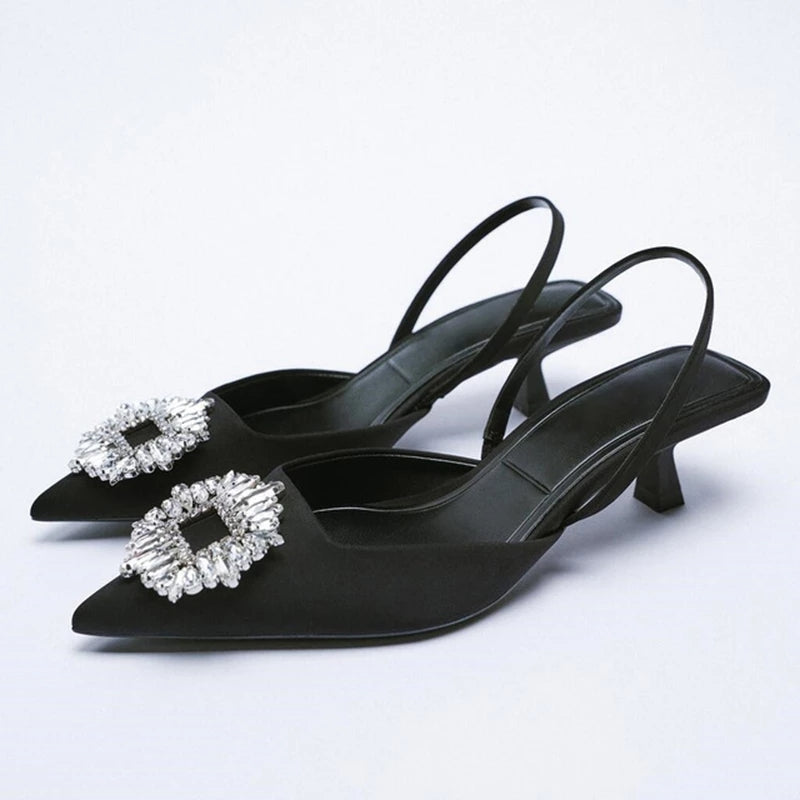 Beautifully Finished Heels in a Timeless Design