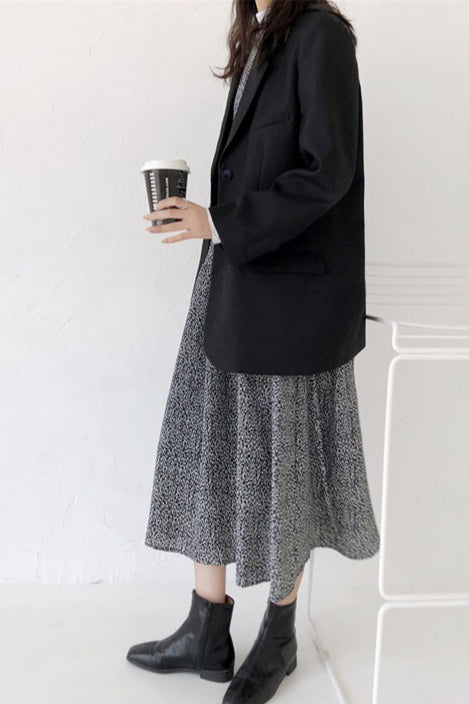 Well Tailored Garment with a Graceful Silhouette