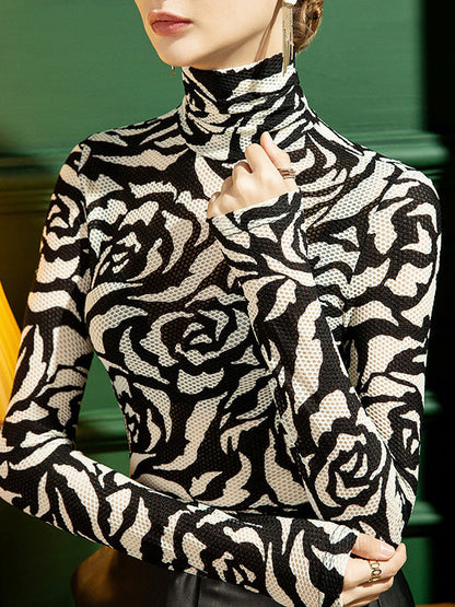 Beautifully Finished T-Shirt in a Timeless Design