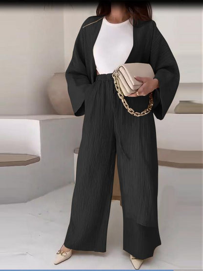 Effortlessly Elegant Garment with a Timeless Design