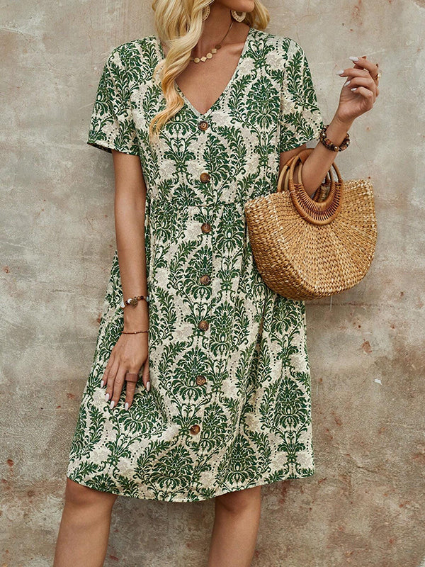 Sophisticated Dress with a Clean Classic Look
