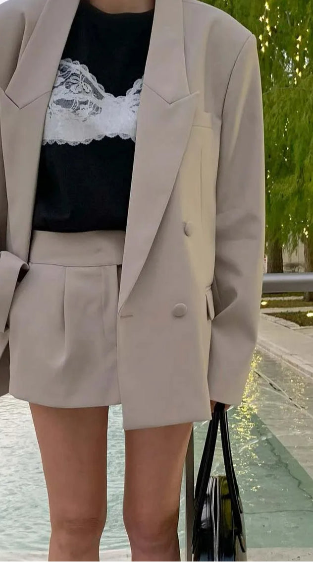Sophisticated Garment with a Clean Classic Look