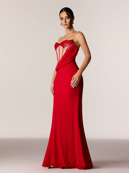 Well Tailored Dress with a Graceful Silhouette