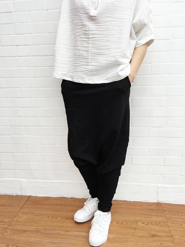 Well Tailored Pants with a Graceful Silhouette