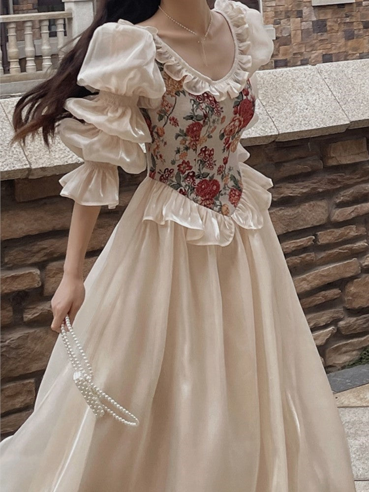 Classic Vintage & Enduringly Stylish Dress