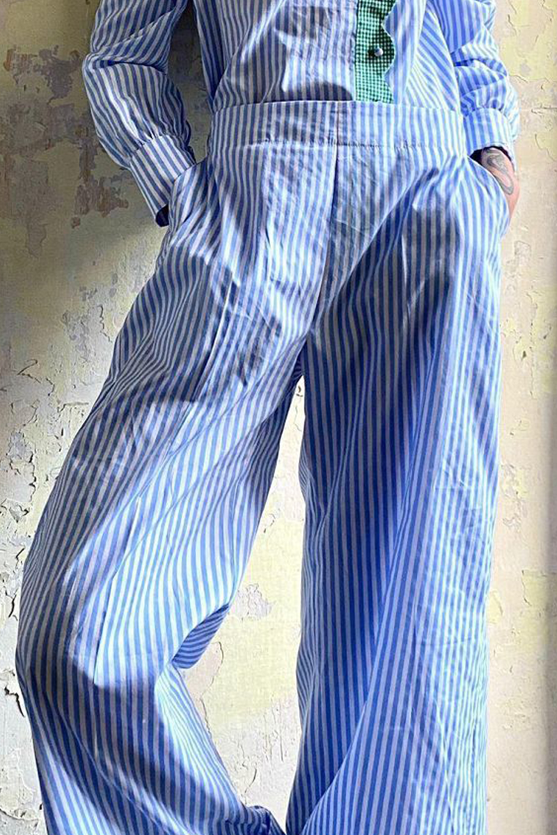 Gracefully Styled Garment for Any Occasion