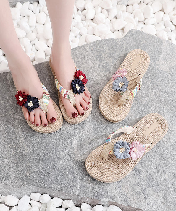 Effortlessly Elegant Sandals with a Timeless Design