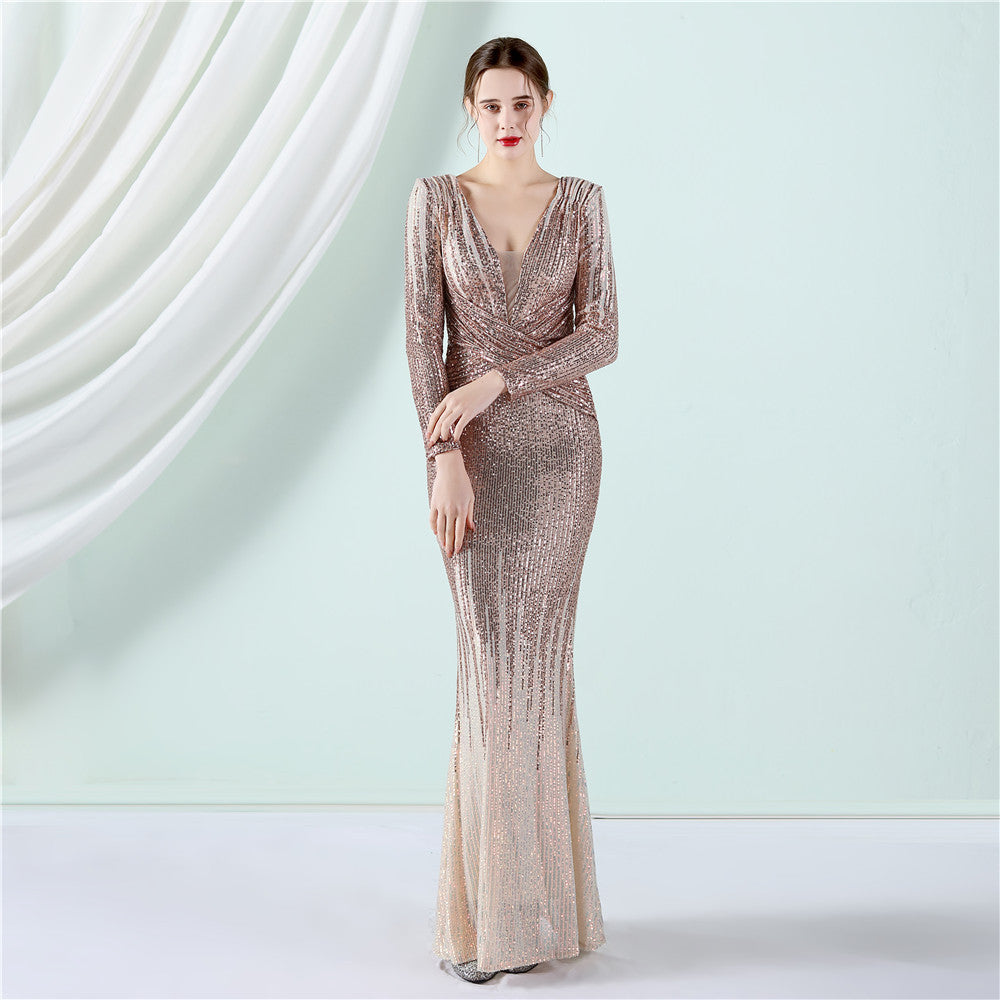 Well Tailored Dress with a Graceful Silhouette