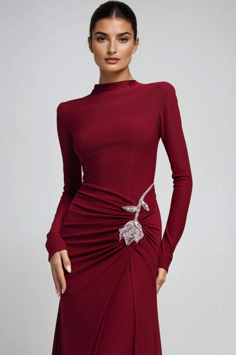 Gracefully Styled Dress for Any Occasion