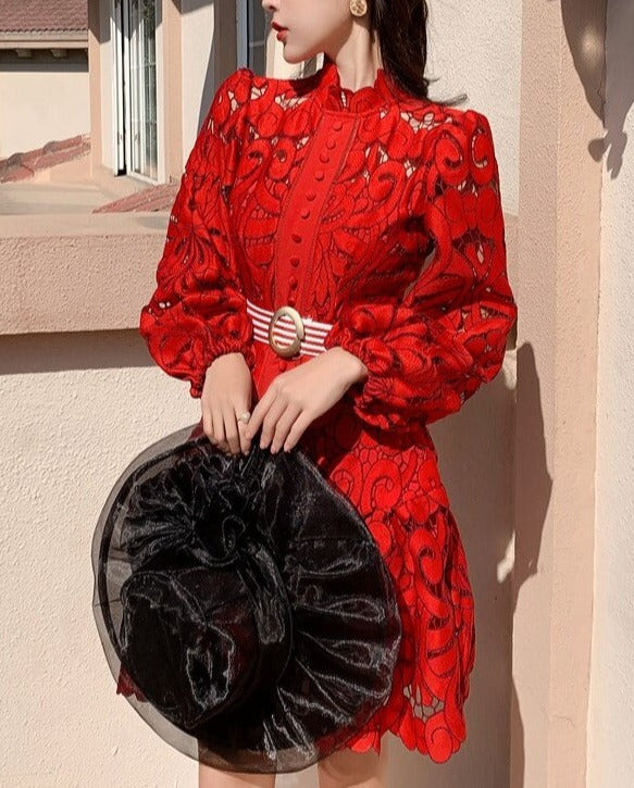 Beautifully Crafted Dress in a Classic Style