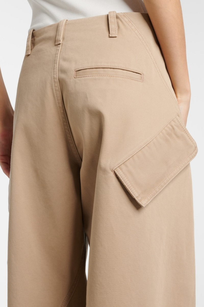 Polished Pants with an Effortless Classic Look