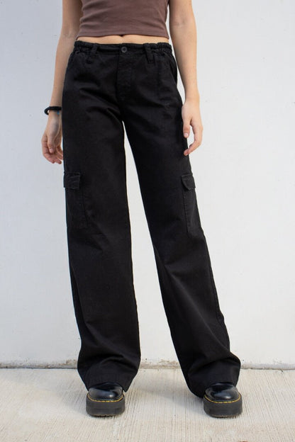 Effortlessly Elegant Garment with a Timeless Design