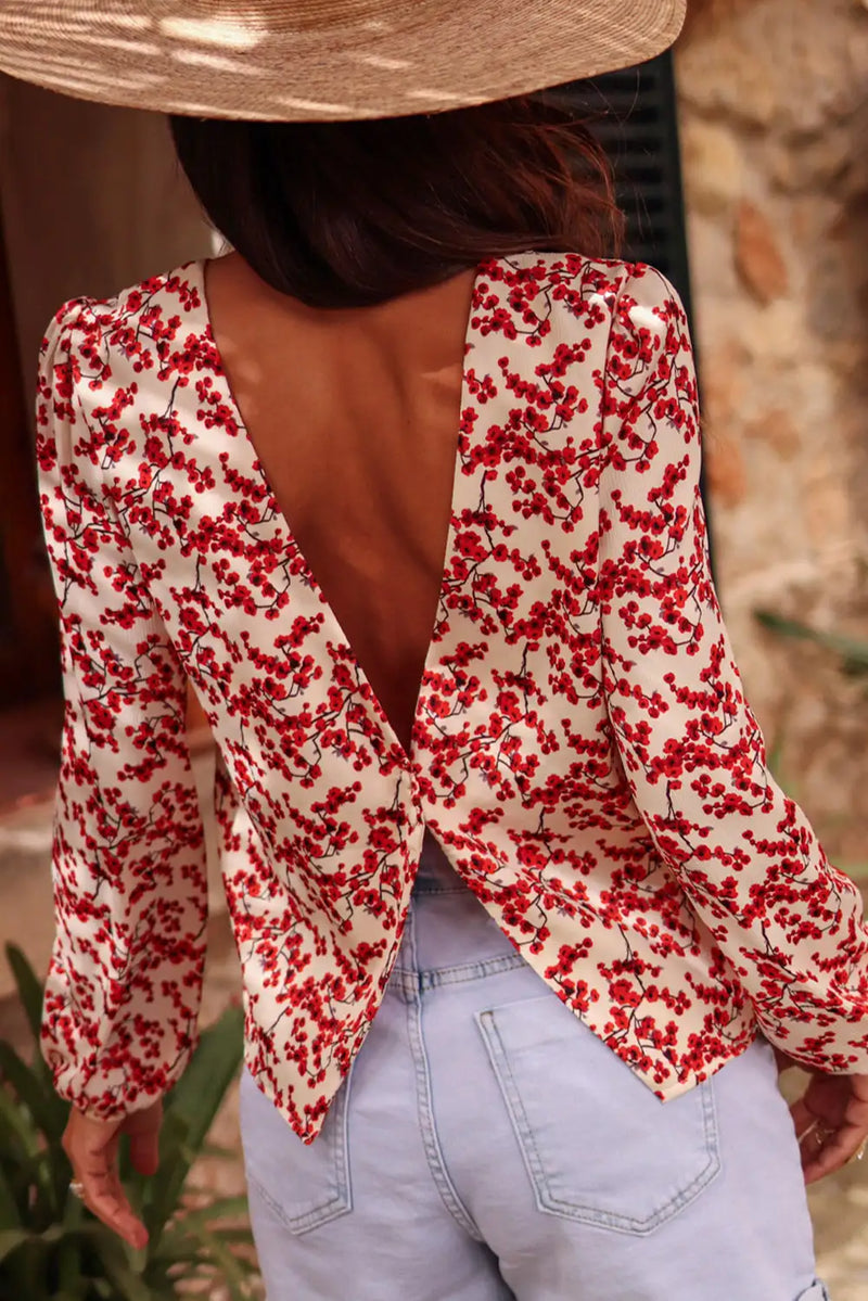 Gracefully Styled Blouse for Any Occasion