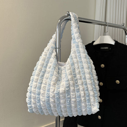 Sophisticated Bag with a Clean Classic Look