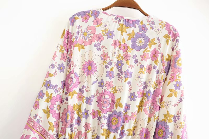 A Vintage Style Garment with Delicate Timeless Details