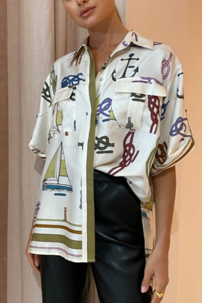 Effortlessly Elegant Pants with a Timeless Design