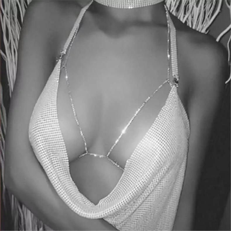 Sophisticated Garment with a Clean Classic Look