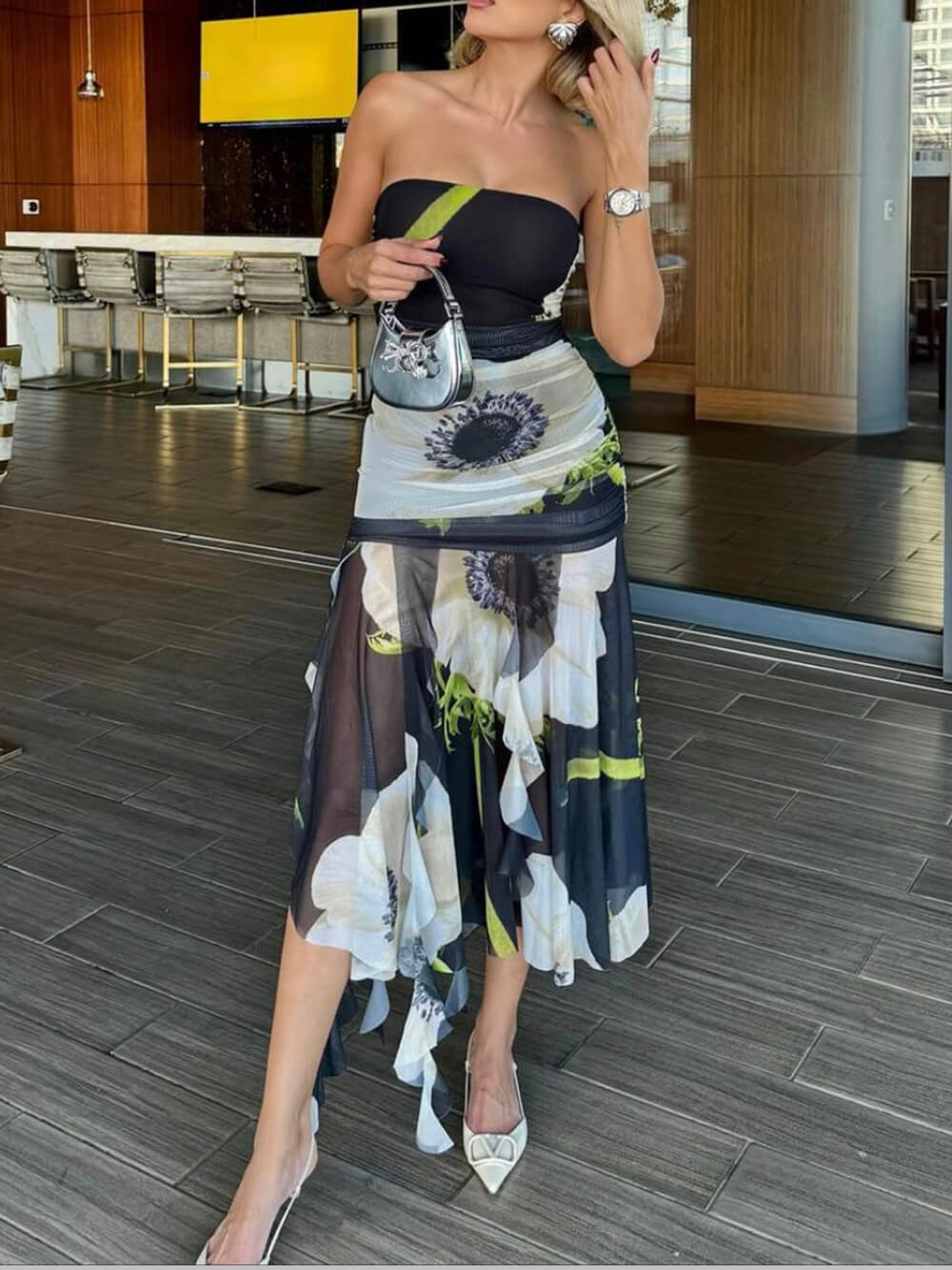 Polished Dress with an Effortless Classic Look