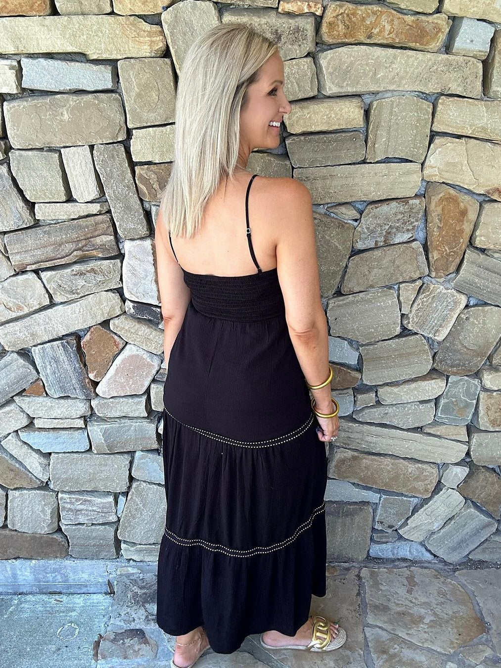 Gracefully Styled Dress for Any Occasion