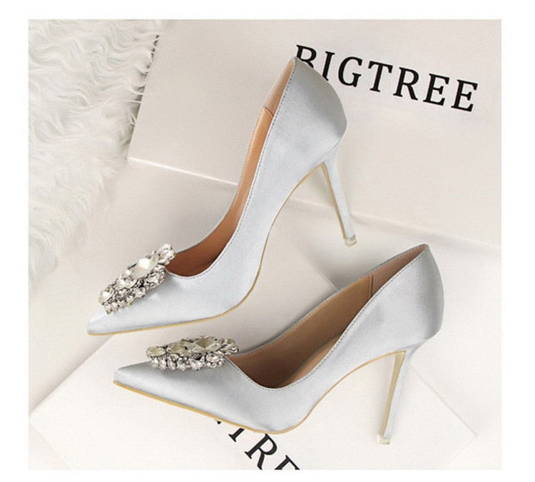 Elegantly Styled Heels for Everyday Wear