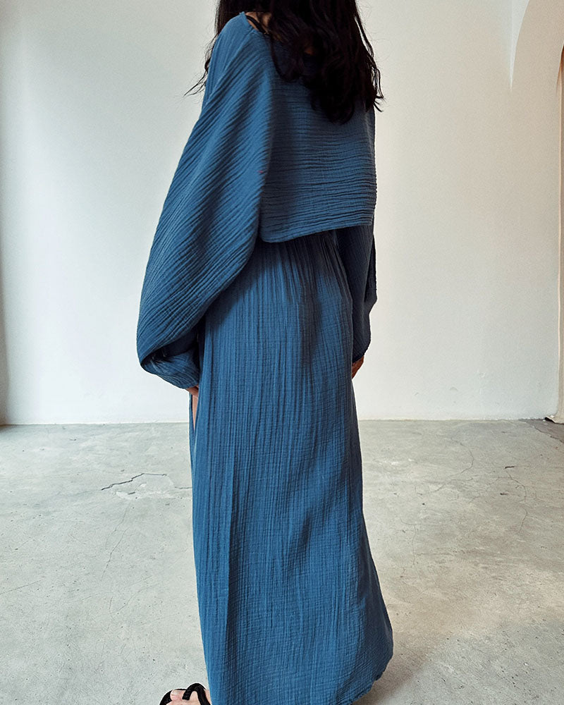 Effortlessly Elegant Garment with a Timeless Design
